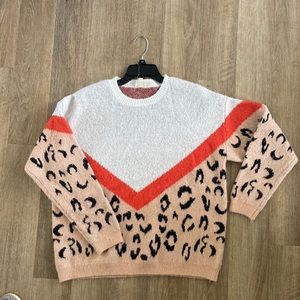 White/orange/cheetah print sweater - Size M